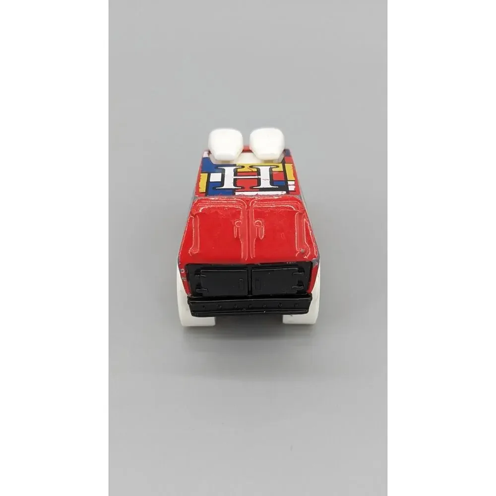 Mattel Hot Wheels Cool One 2004 Red Van 1:64 Diecast Car